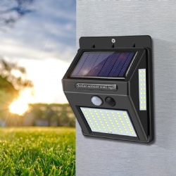 Solar motion sensor wall light